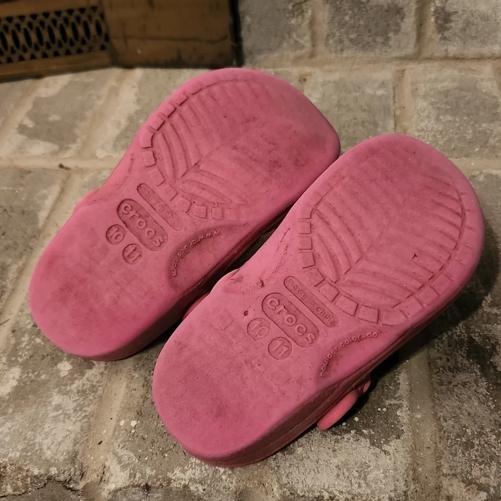 Crocs Hello Kitty Crocs Size 10 11 Girls Shoes Pink
